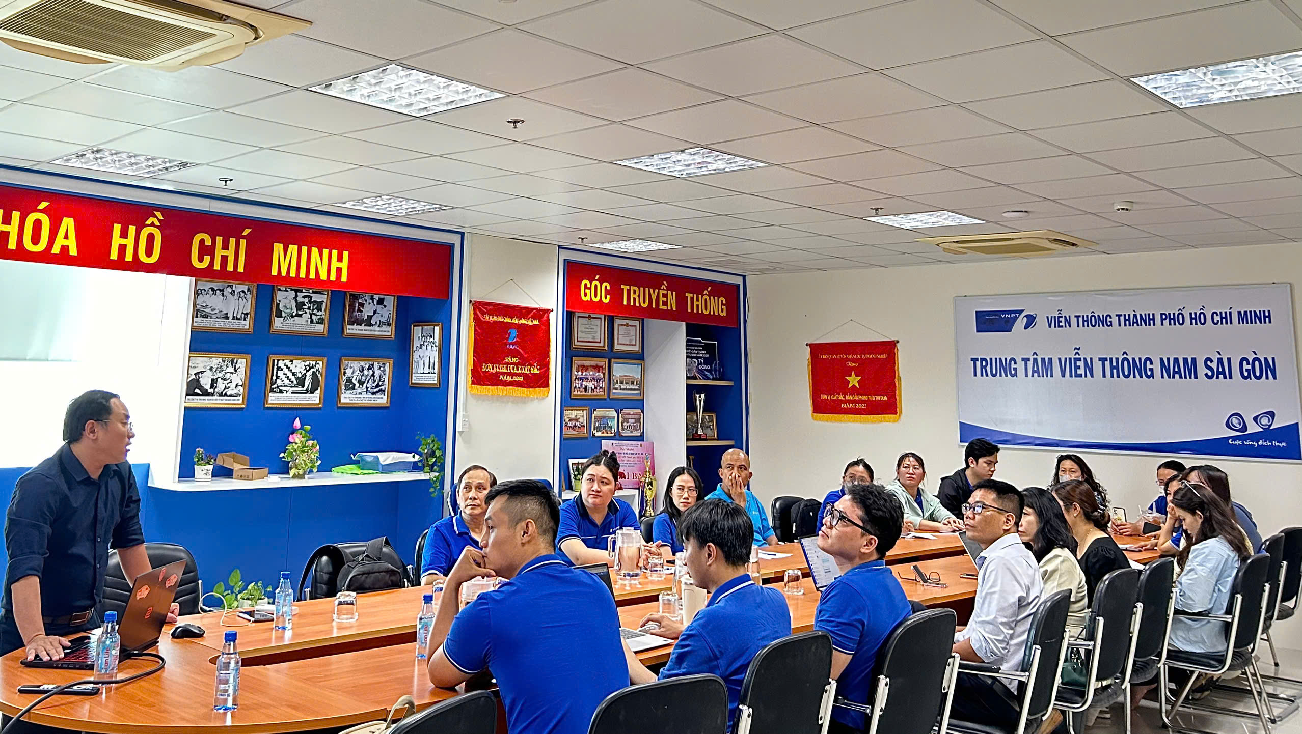 z6634735001696_bd511f216e257cf9dc5ece50a57e8005